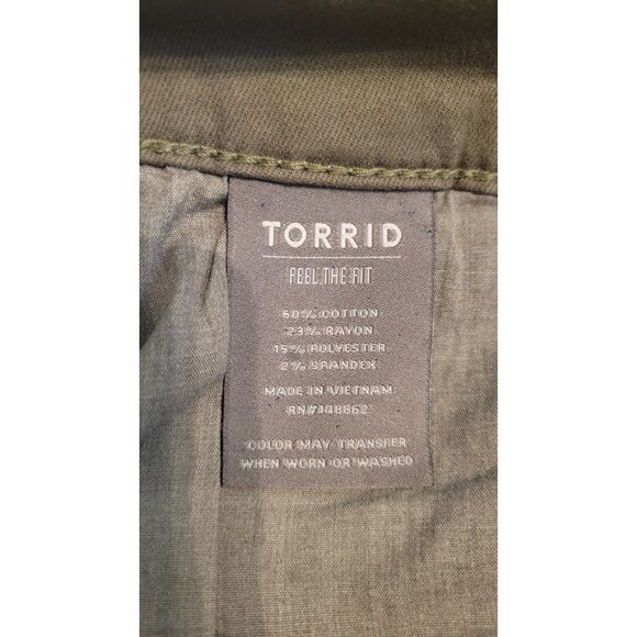 Torrid Super Soft Green Zipper Detail Jeggings Skinny Jeans - Picture 4 of 4